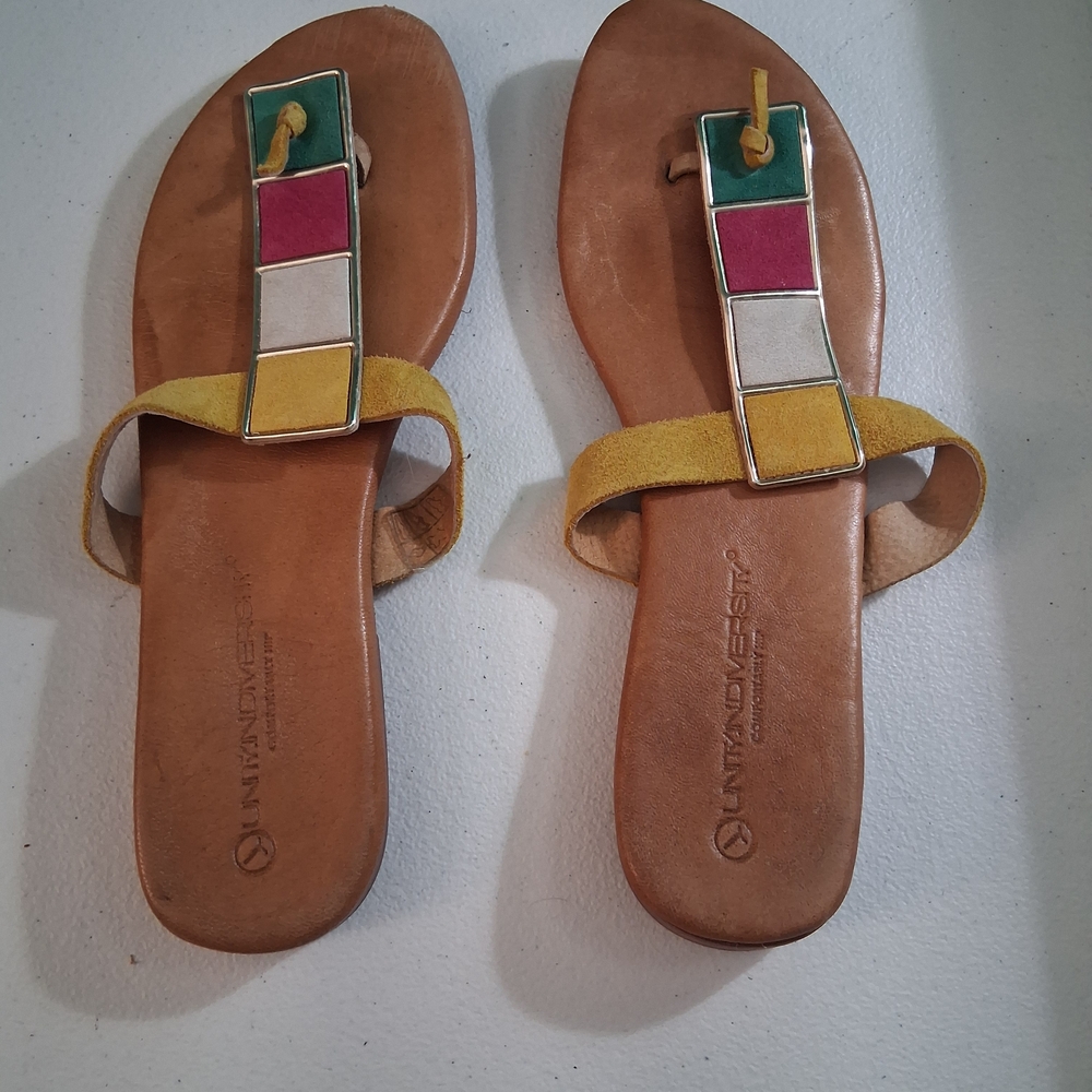 Unity in Diversity Women Size 10 Sandals
